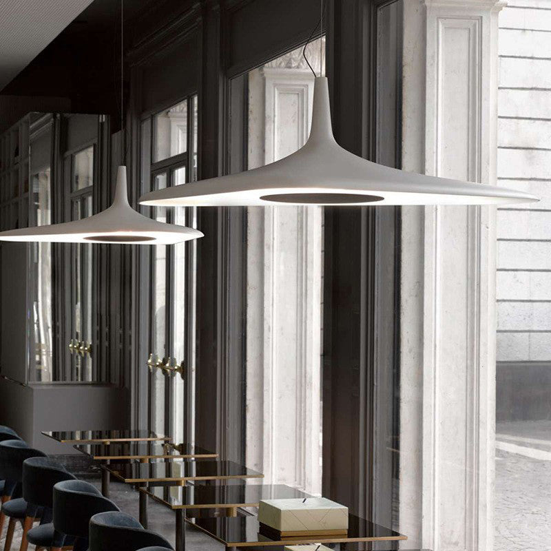 Freyza | Suspension noire et blanche – Cuisine moderne, salle à manger
