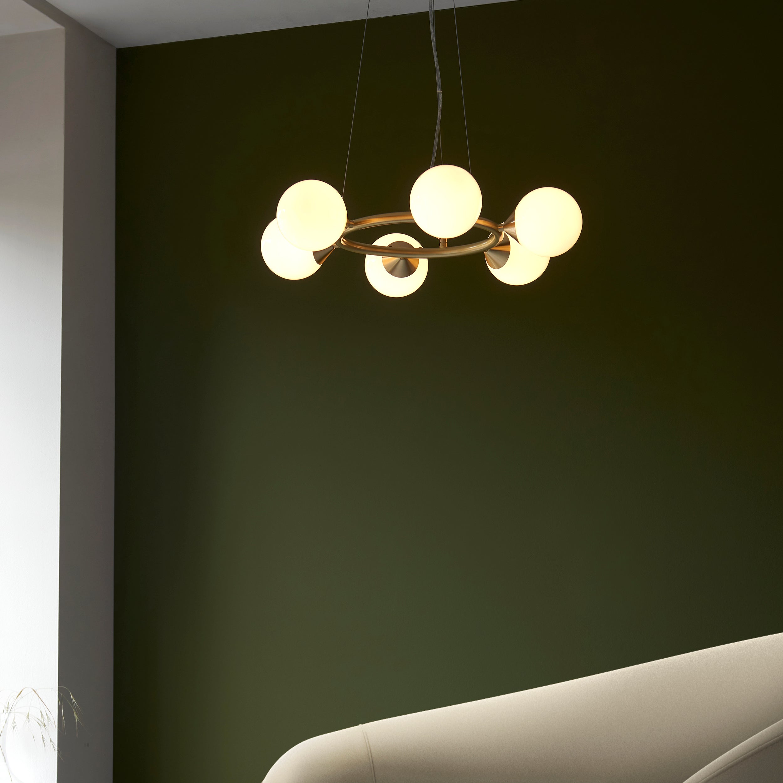 Freyza - Amos Crib 6 Light Circular Chandelier Brushed Brass