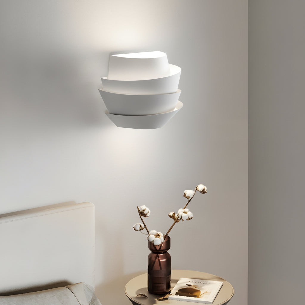 Freyza - Modern White Layered Wall Sconce – Half-Cylinder Iron 2-Light (G9 & 10x30cm)
