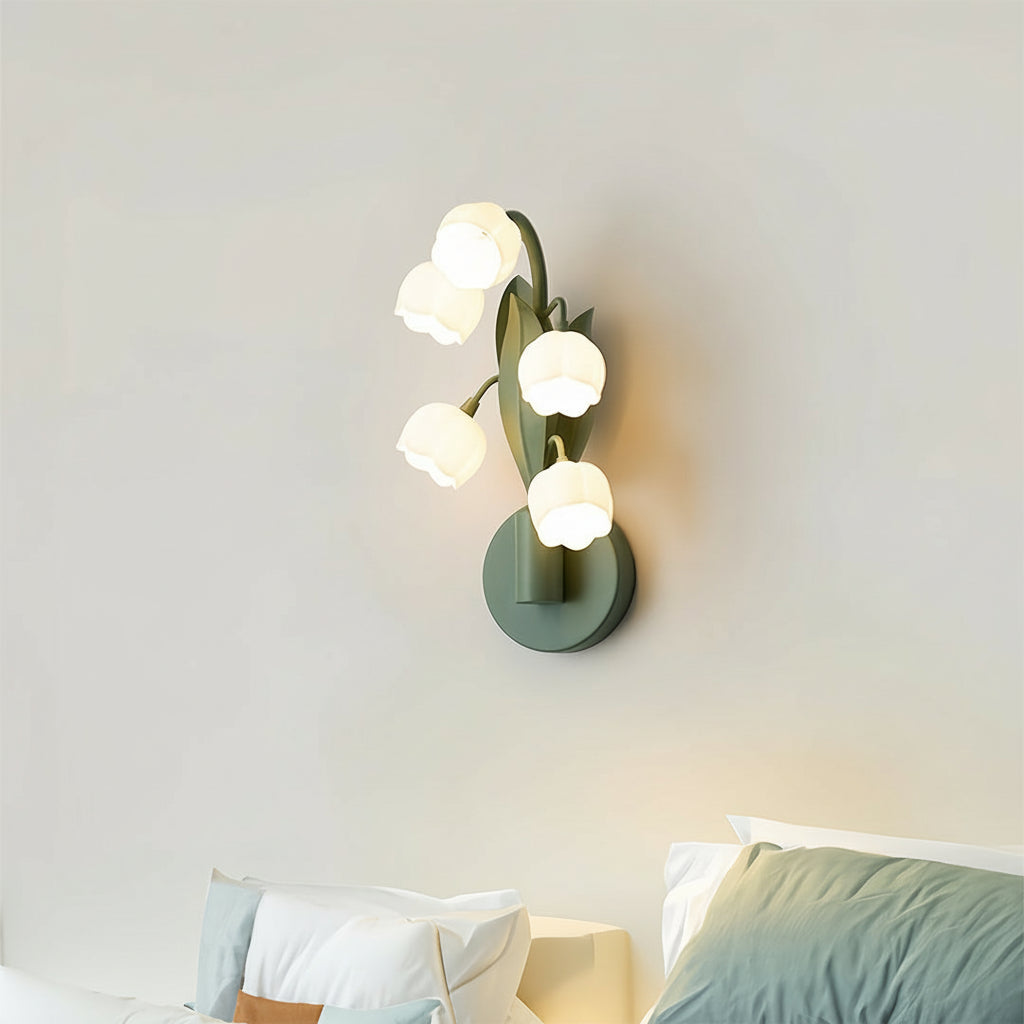 Freyza - LED Wall Sconce Light – French Country Floral Bellflower Glass (33x18cm / 12.9x7in)