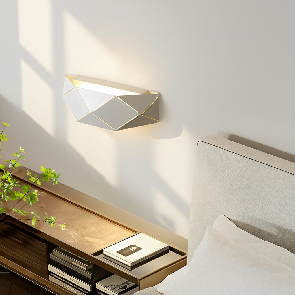 Freyza - LED Wall Sconce Light – Modern Minimalist Geometric Iron Acrylic (25x9cm / 9.8x3.5in)