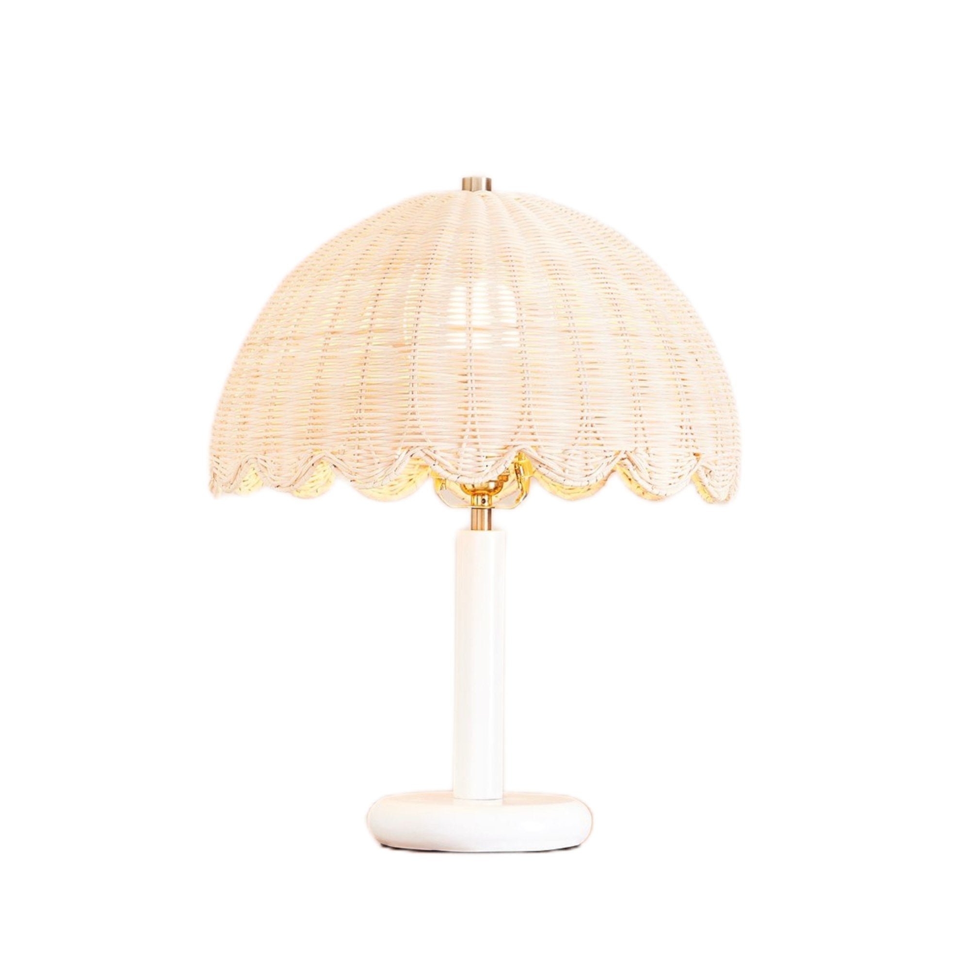 Freyza | Tischlampe aus Rattan und Holz – Nachttischlampe fürs Schlafzimmer
