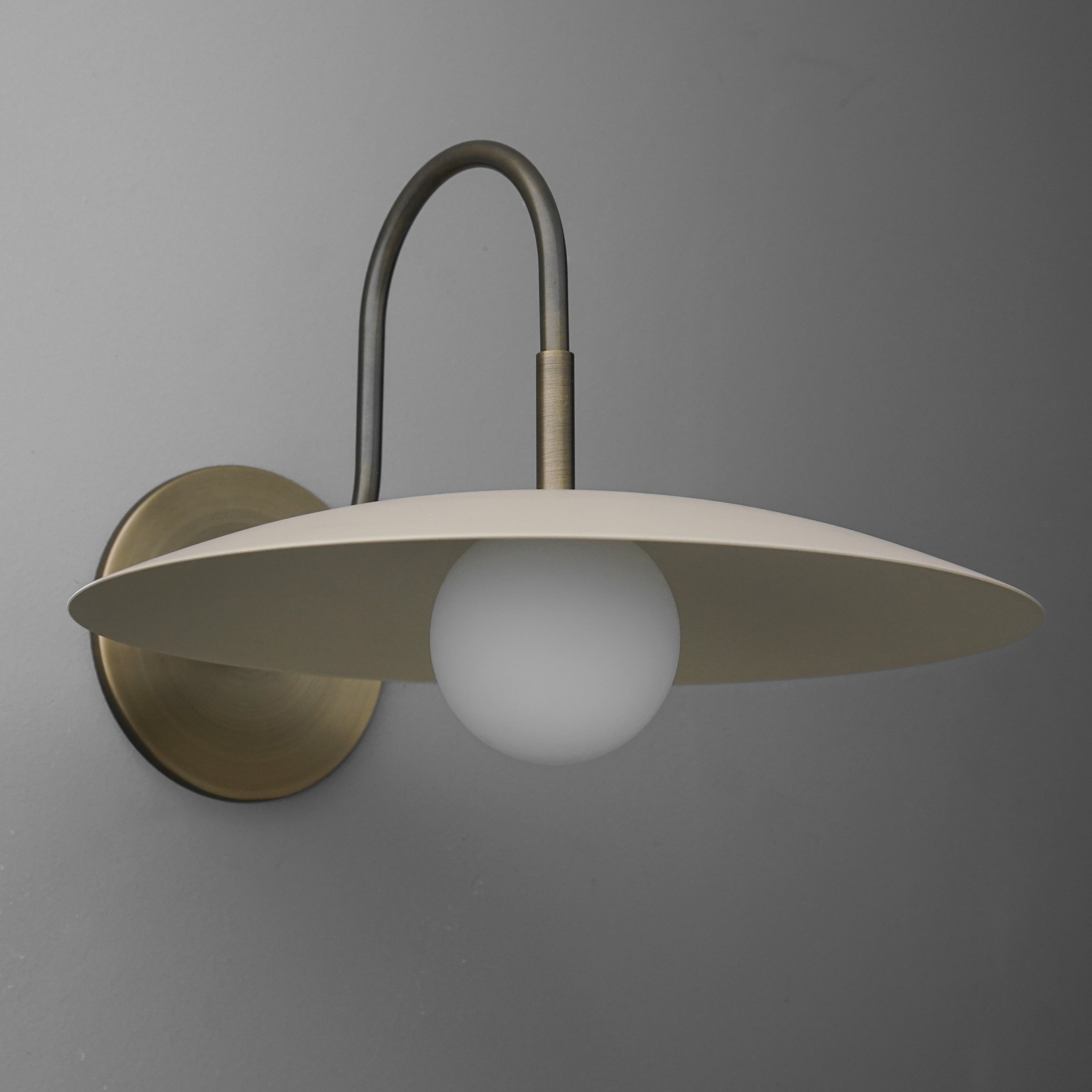 Freyza | Wall Sconce – Modern Living Room Hallway