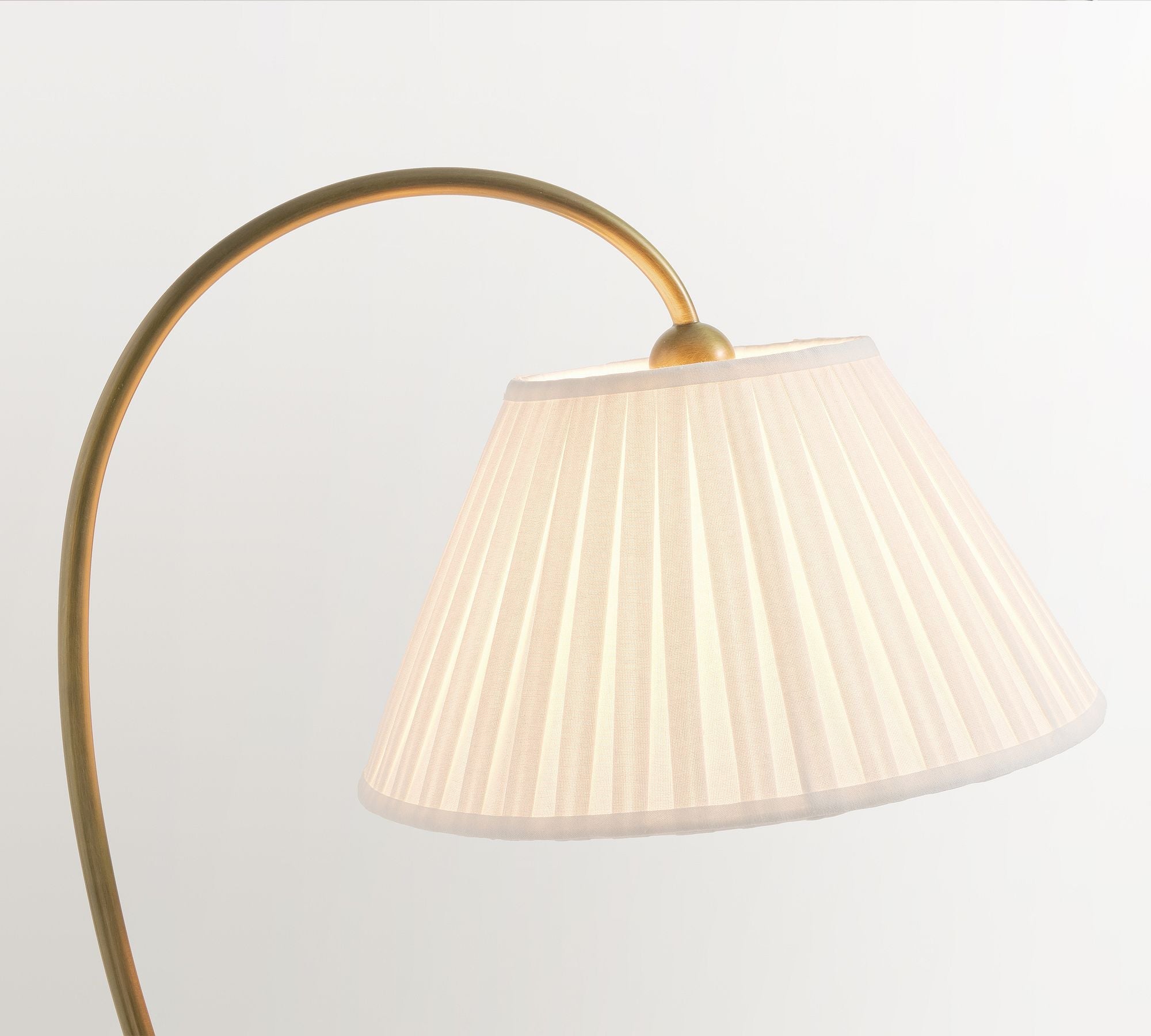 Freyza | Grace Pleated Linen Shade Floor Lamp