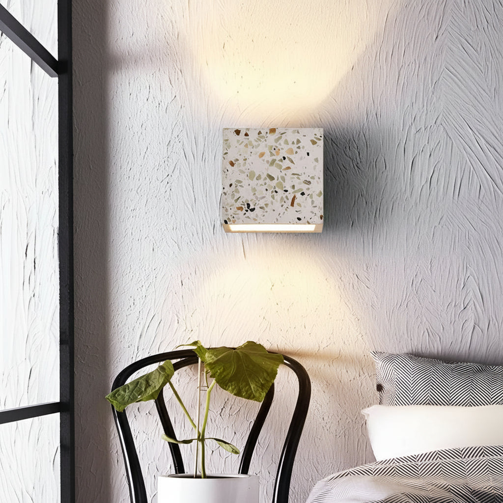 Freyza - Nordische Wandleuchte Würfel Auf/Ab Terrazzo-Stein G4 10cm / 4in quadratische industrielle Nachttischleuchte