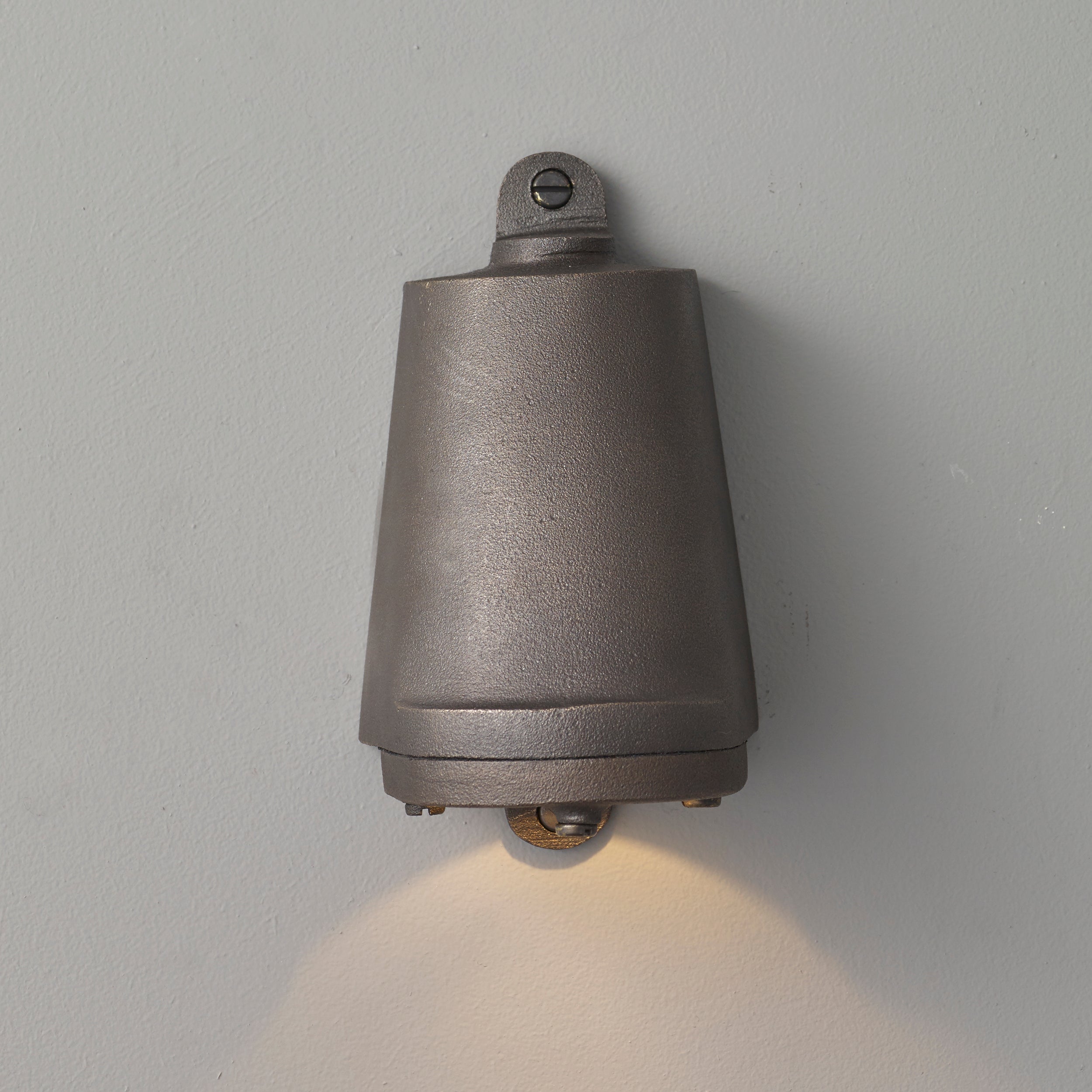 Freyza - Davey Lighting Mast Light 0749 Sandblasted Weathered Bronze