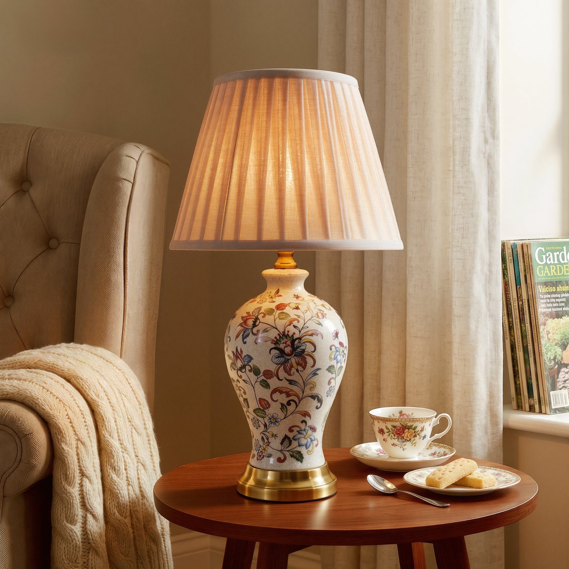 Porcelain Elegance | Timeless Hand-Painted Chinoiserie Table Lamp 1