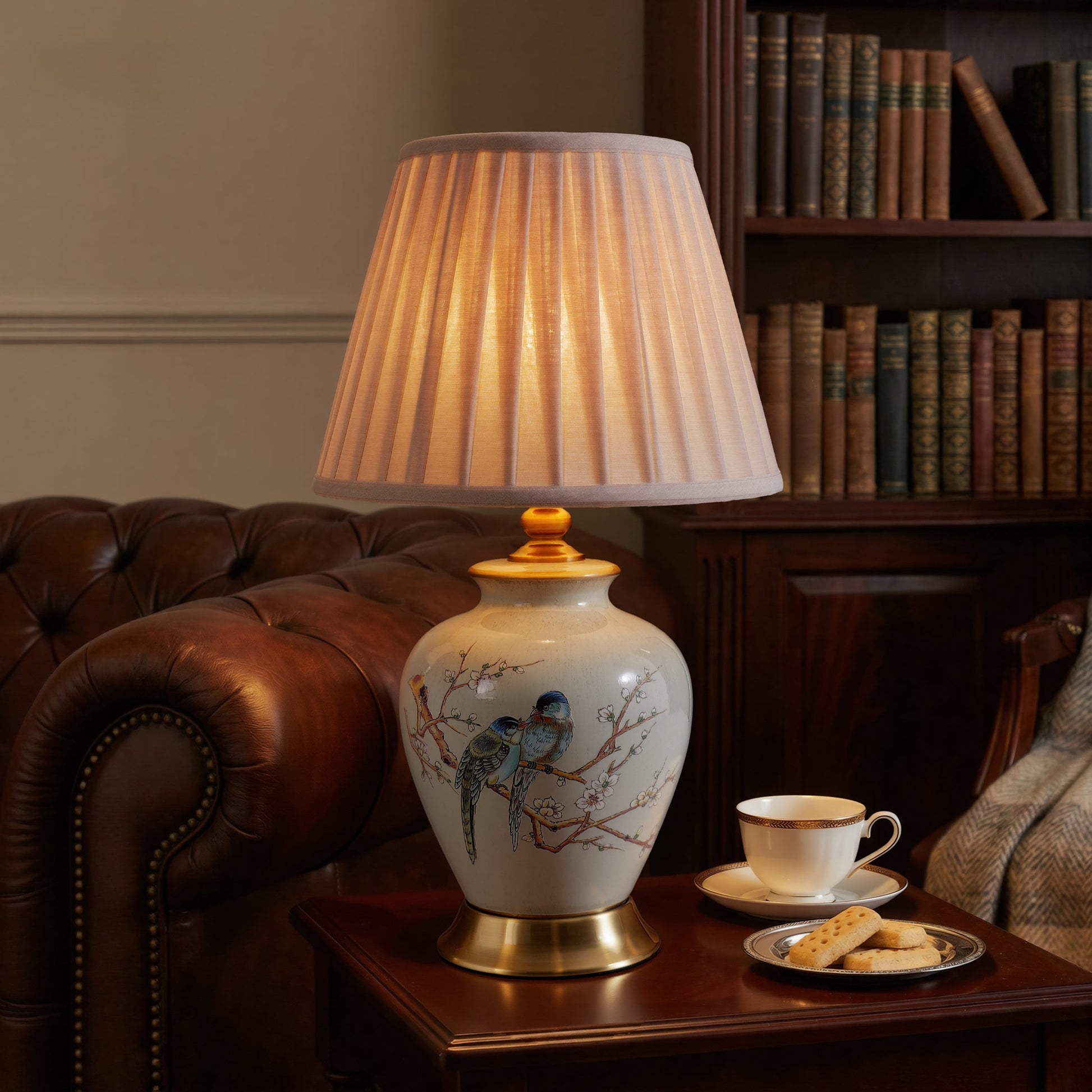 Ceramic Elegance | Timeless Hand-Painted Chinoiserie Table Lamp Collection 13