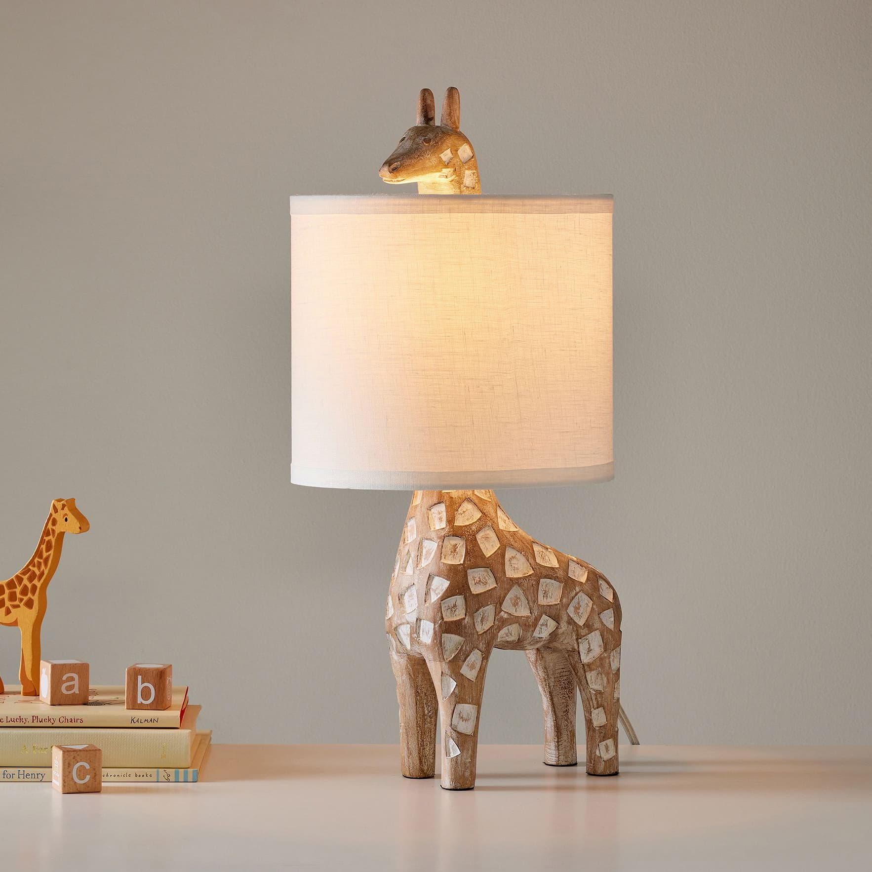 Freyza | Tischlampe aus Stoff – Nachttischlampe fürs Schlafzimmer