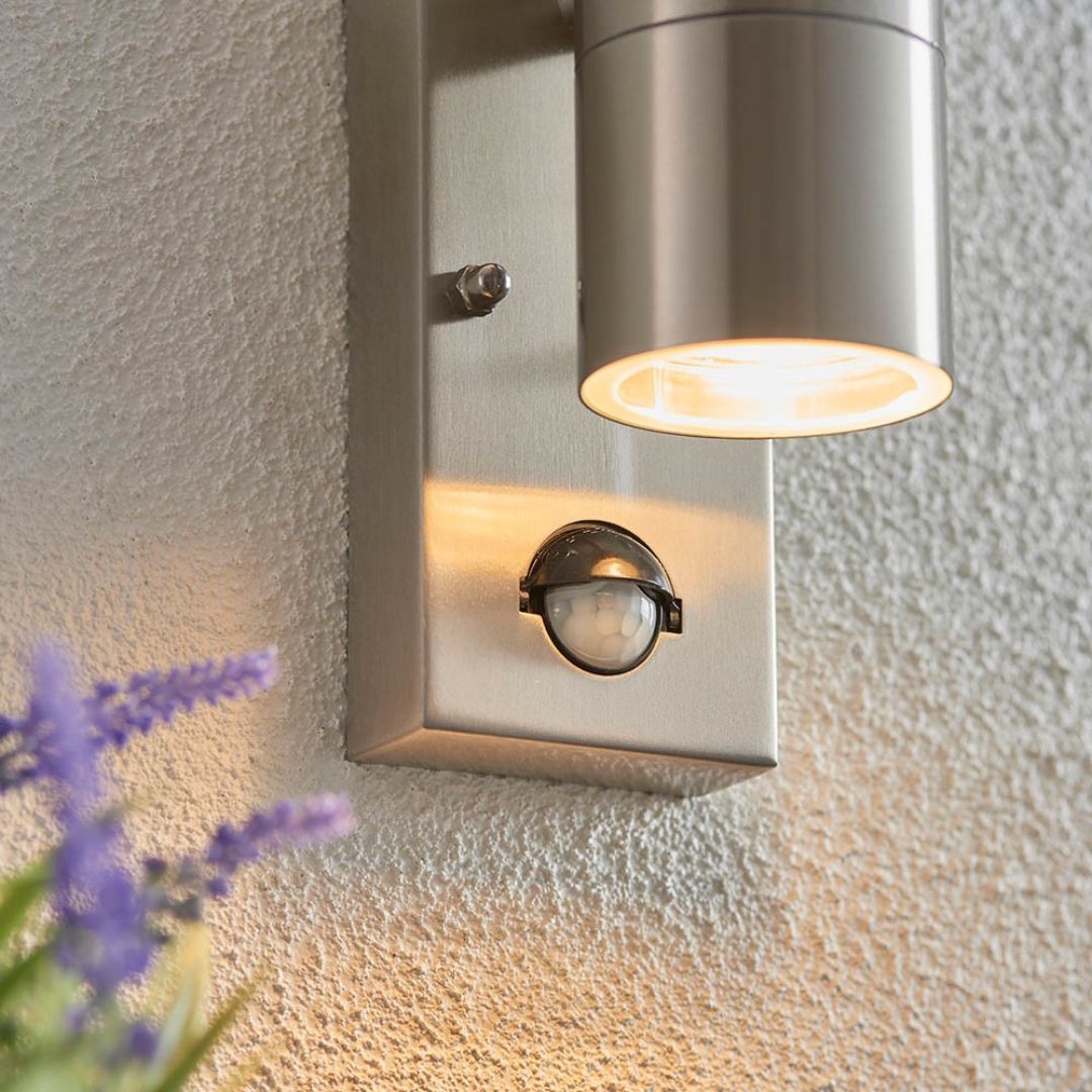 StellarBeam | Elegant Stainless Steel Outdoor Wall Light with Motion Sensor 2