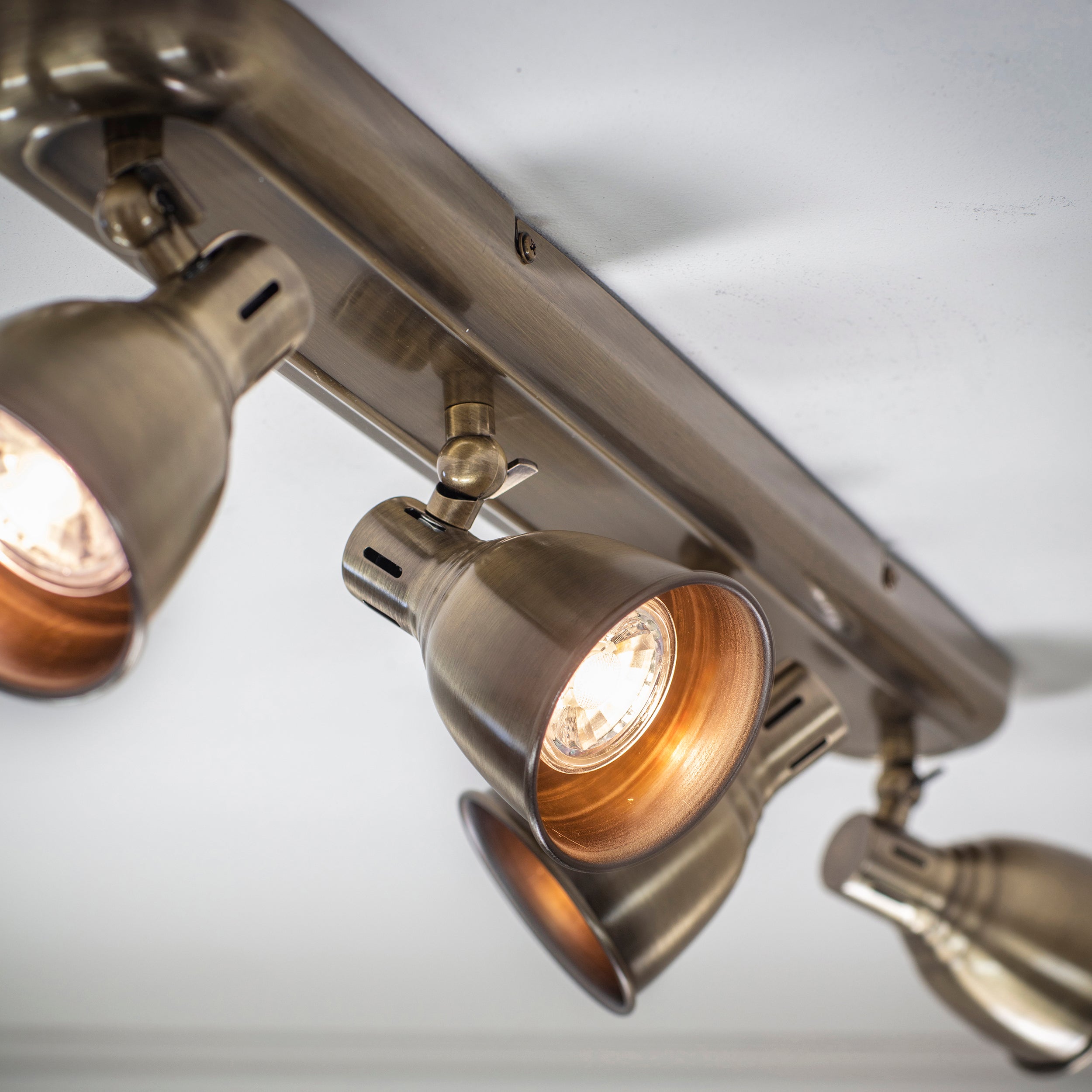 Freyza - Endon Westbury 4 Bar Spot Antique Brass