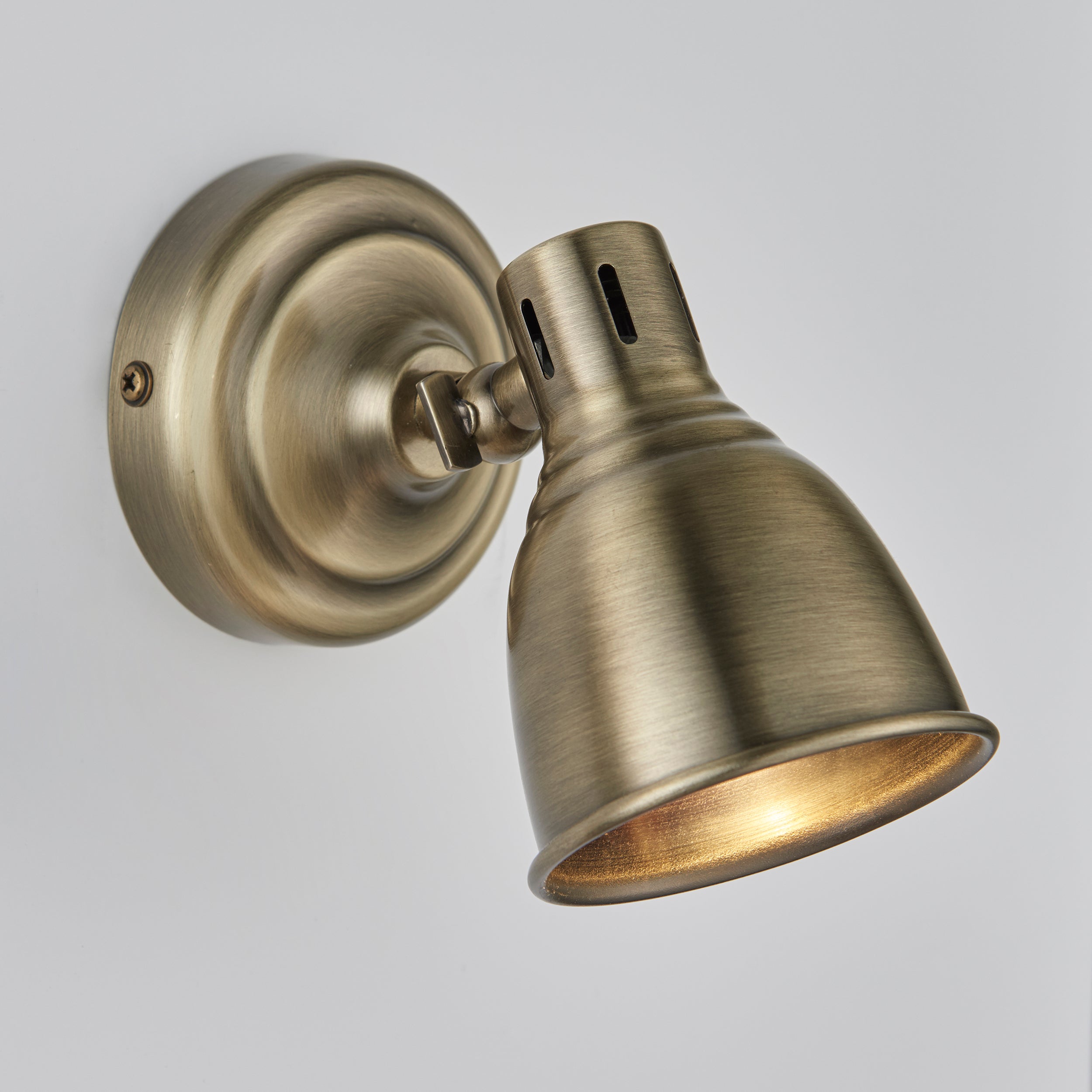 Freyza - Spot simple Endon Westbury en laiton antique