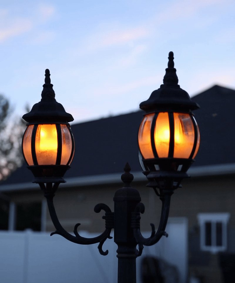 Freyza - Firelight - Lifelike LED Flame Light Bulb
