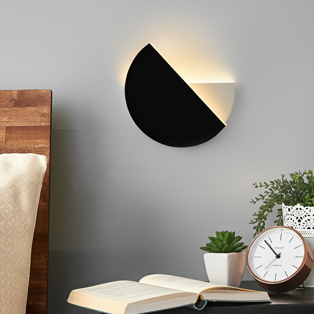 Freyza - LED Wall Sconce – Circular 350° Rotatable Black Acrylic (Integrated LED & 23cm)