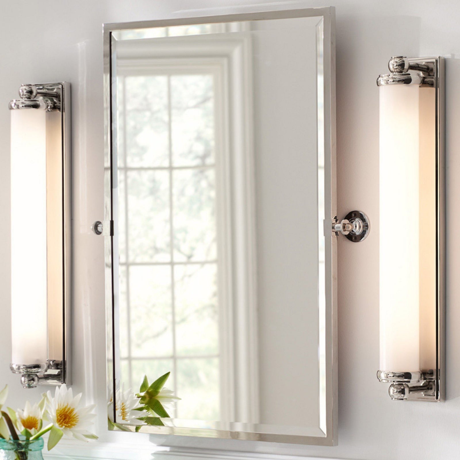 Freyza | Wall Sconce – Contemporary Living Room Hallway