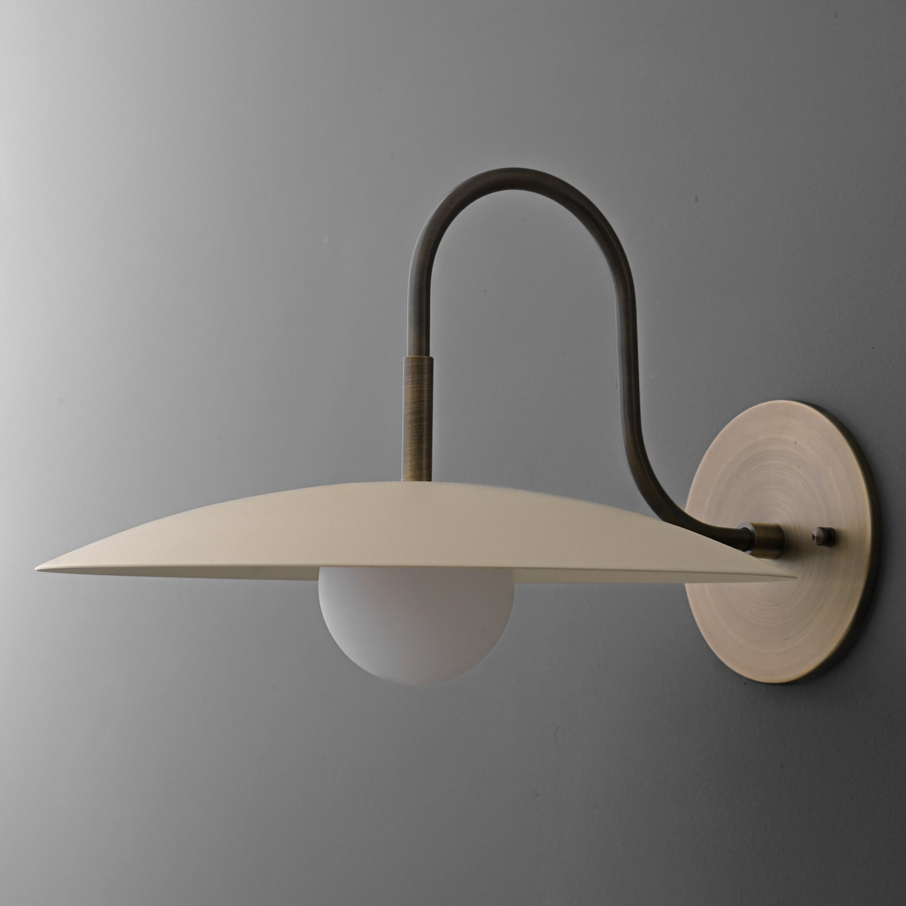 Freyza | Wall Sconce – Modern Living Room Hallway