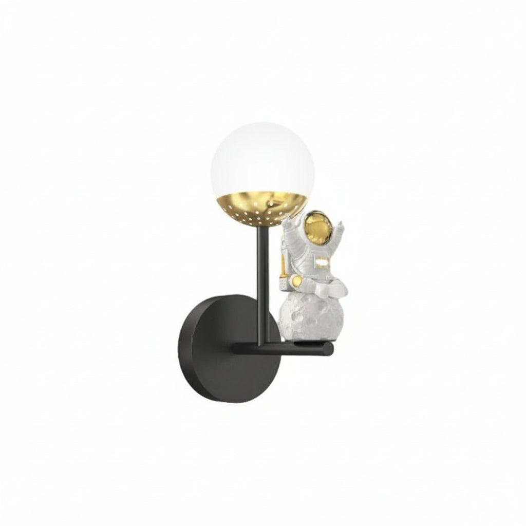 Freyza - LED Wall Sconce Light – Modern Astronaut Moon 3D Resin (25x10cm / 9.8x3.9in)