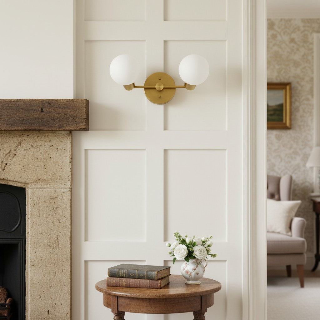 Freyza | Brass Wall Sconce – Modern Living Room Hallway