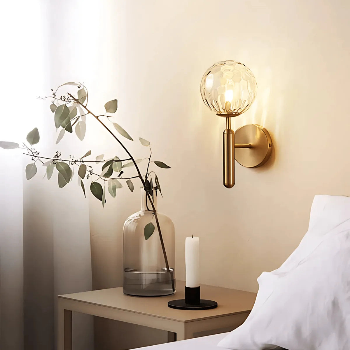BrassElegance | Modern Sleek Wall Light Sconce for Elegant Illumination 1
