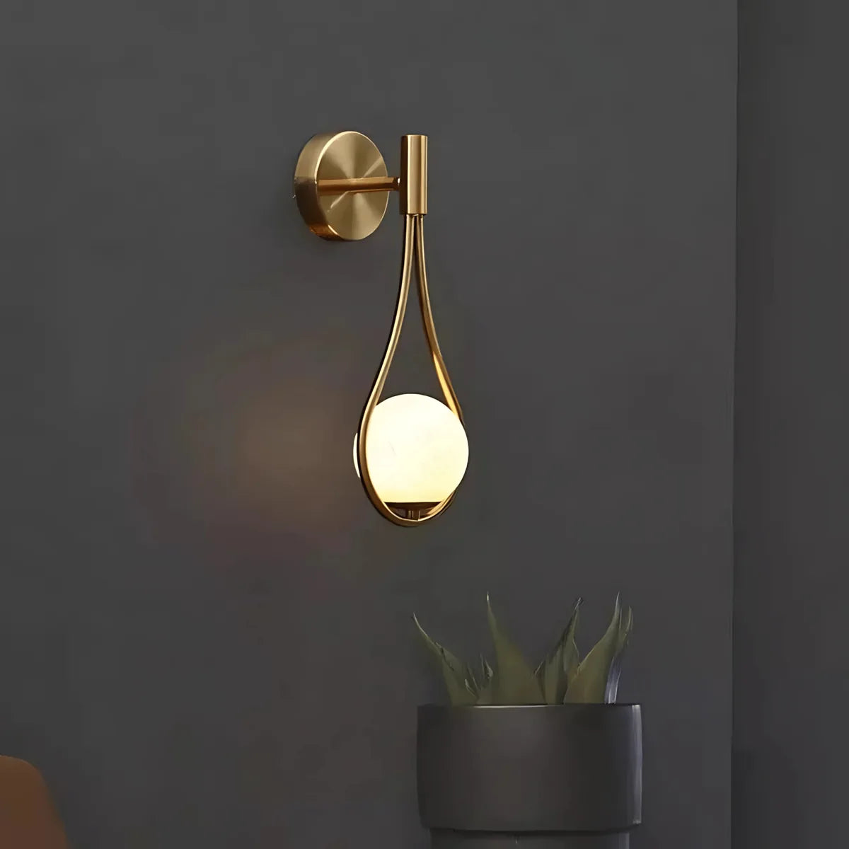 AquaSphere | Elegant Modern Teardrop Wall Sconce Light Fixture 2