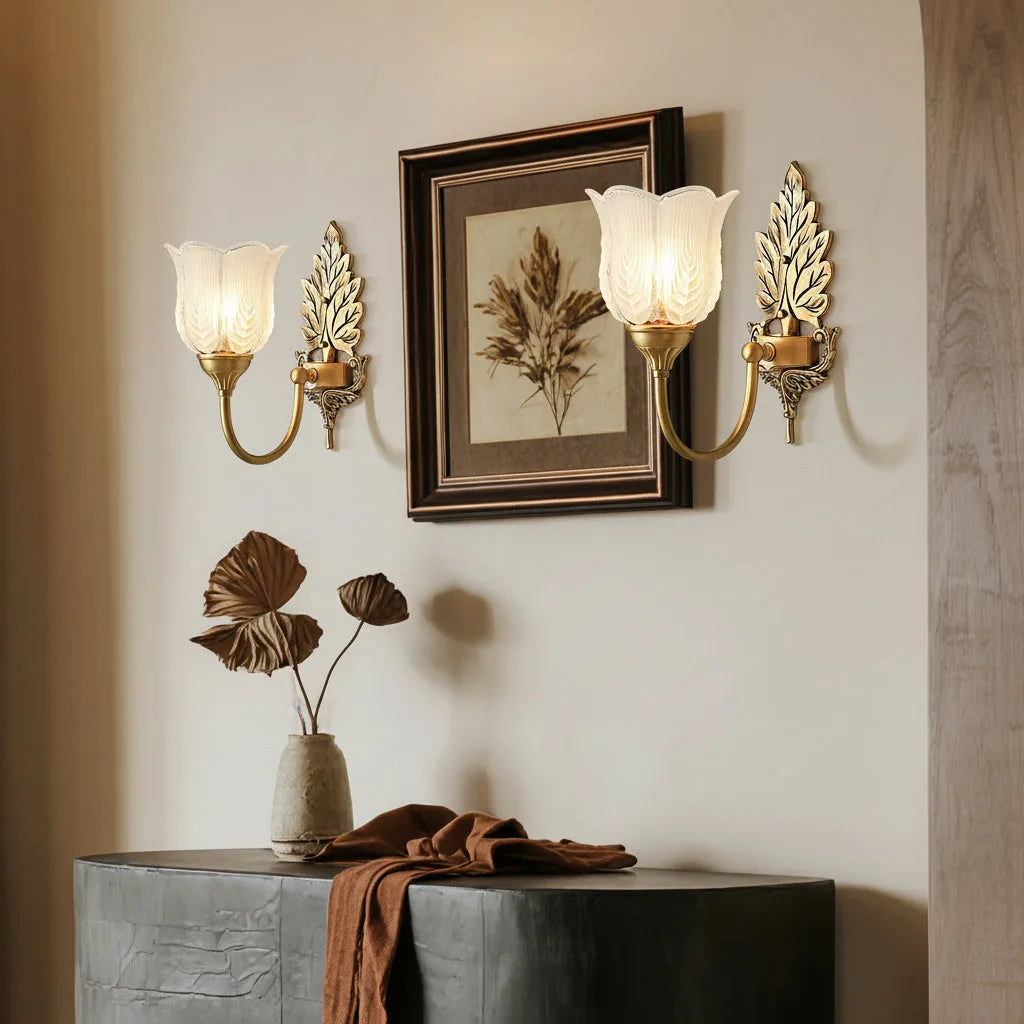 Freyza - Brass Wall Sconce – American Vintage Bud Glass (E14 LED & 29-30cm)
