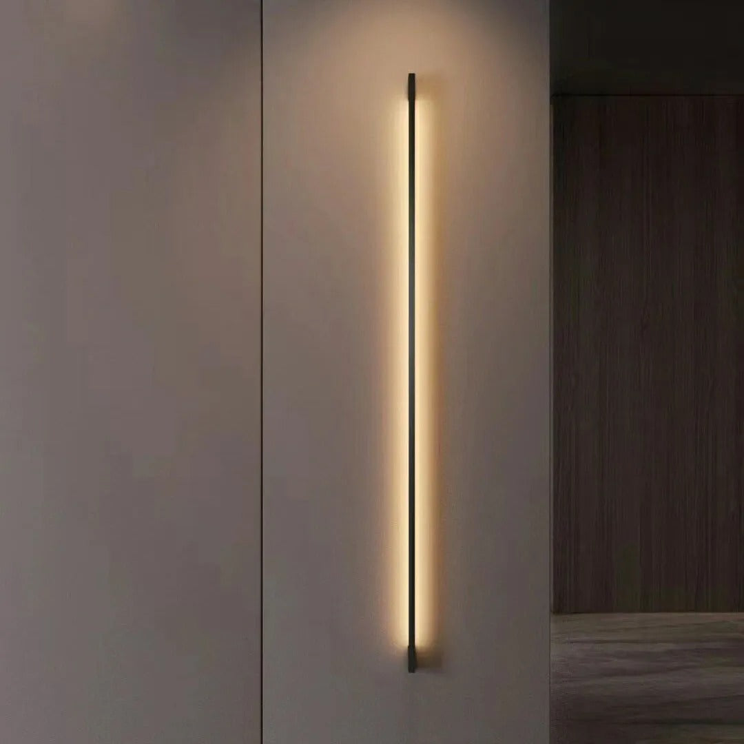 Freyza | Liora applique murale intérieure noire, moderne et fine – chambre et salon modernes