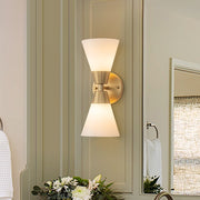 Freyza | Eirikur Wandleuchte aus Opalglas im Mid-Century-Stil – Wohnzimmer und Flur im Mid-Century-Stil