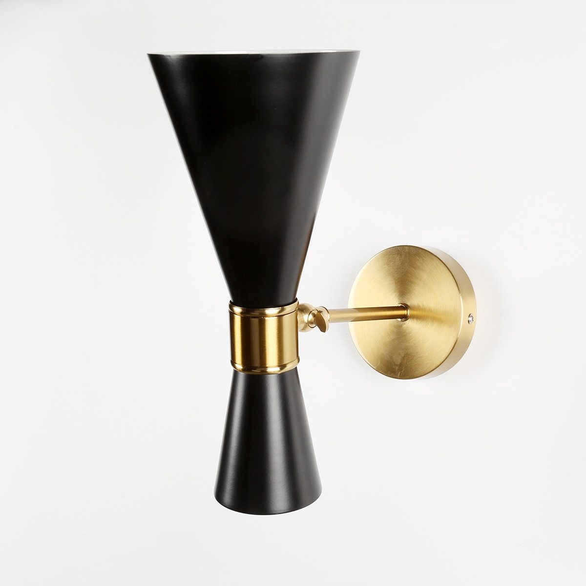 Freyza – Harrison – Moderne verstellbare Wandleuchte
