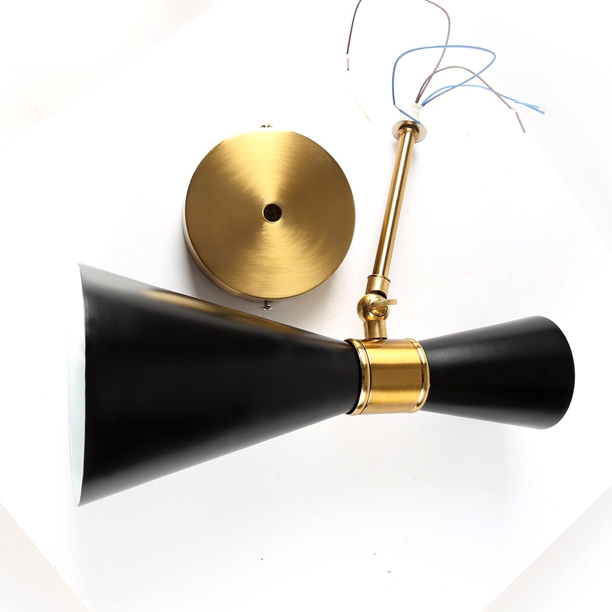 Freyza – Harrison – Moderne verstellbare Wandleuchte