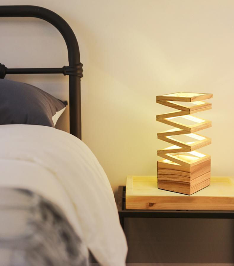 Freyza - Ludwig - Accordion Desk Lamp