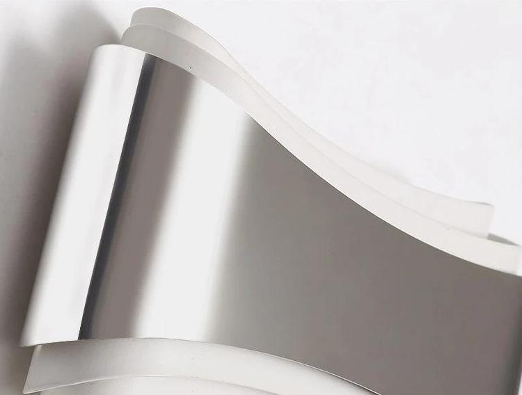 Freyza - Modern LED Curved Wall Lamp