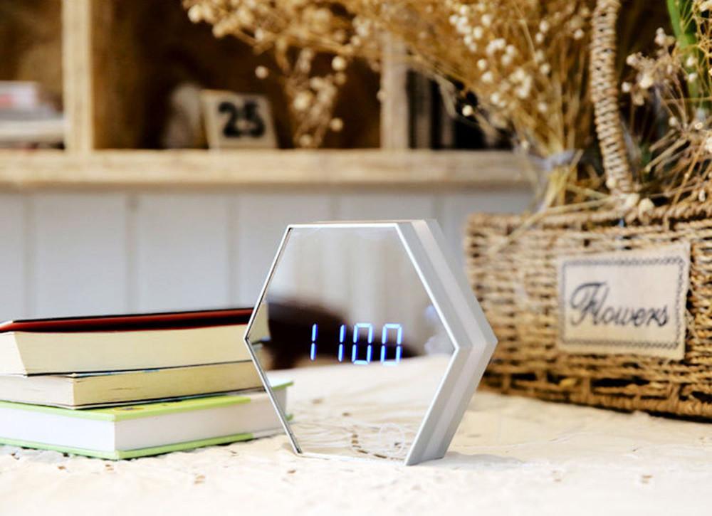 Freyza - Speculo - Multi-Function Alarm Clock