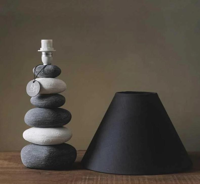 Freyza - Stonia - Modern Ceramic Stone Pile Lamp