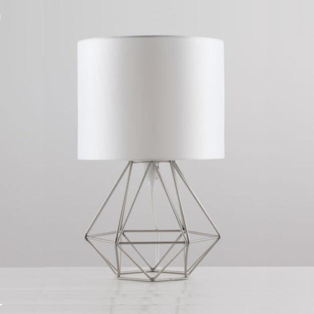 Freyza - Duka - Geometric Frame Lamp