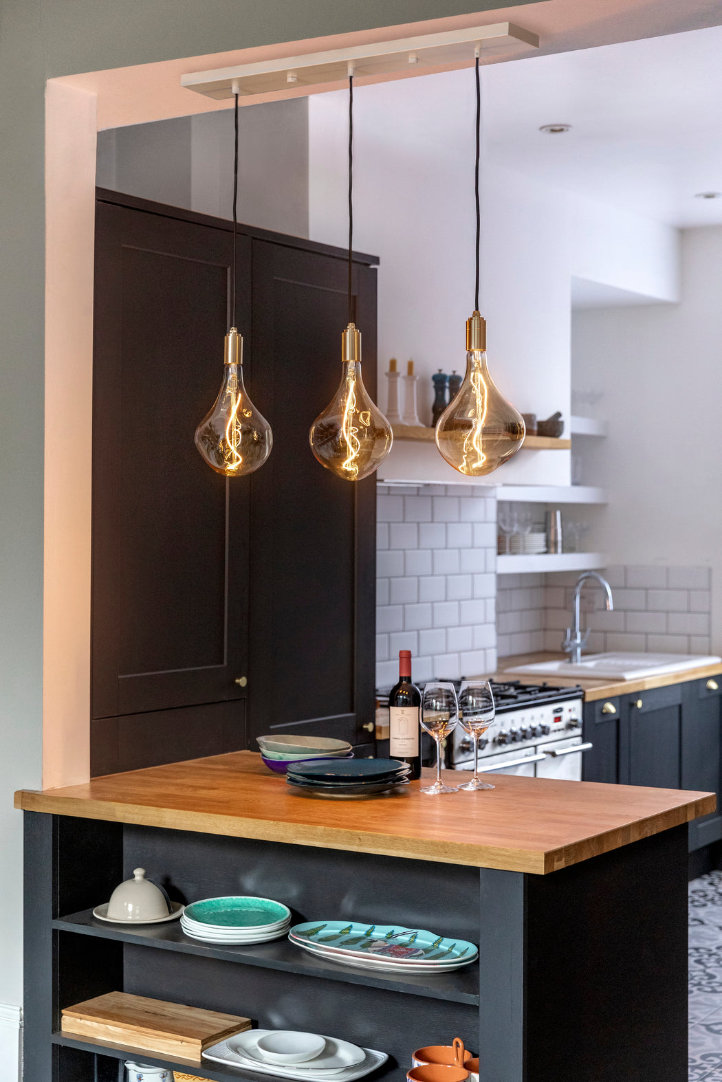 Freyza - Tala Linear Triple Pendant with Voronoi II LED Bulbs